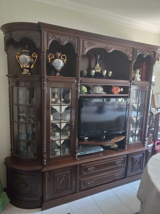 Móvel de Sala Vintage em Madeira Maciça (Mogno)