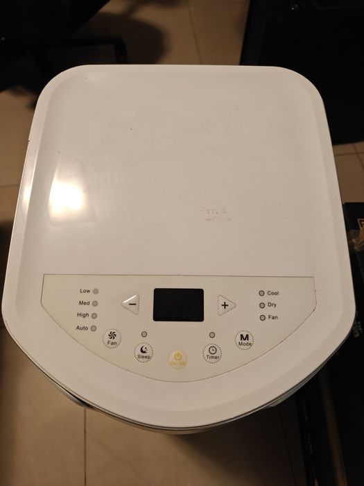 Klimatyzator przenośny Klarstein 2021. Moc chłodząca 2100w, 950w pobór