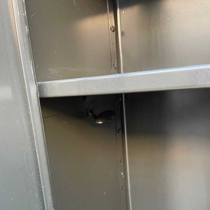 Armário De Escritório Metálico Vintage