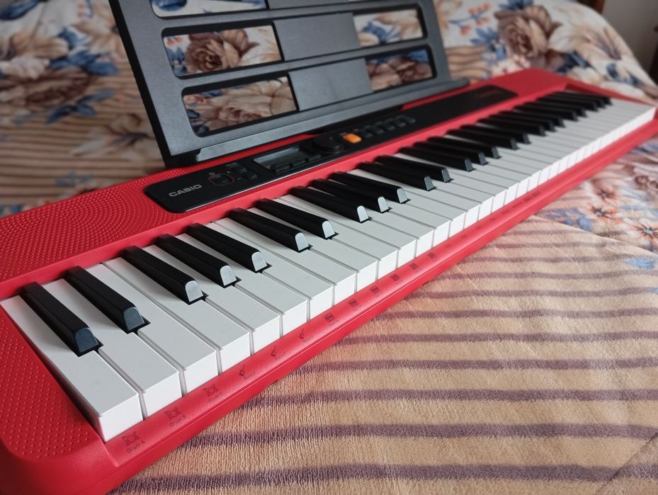 Piano Casio ct s200