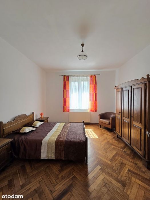 Wyjątkowy, wyremontowany dom- 3 wyposażone mieszkania, lasy i jezioro