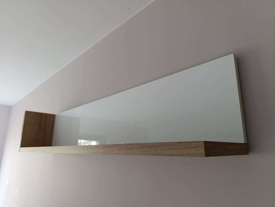 Półka ścienna SILKE 120 cm – biały połysk / dąb wotan, stan idealny, n