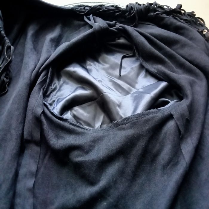 Kurtka damska duża z frędzlami, czarna Cellbes 56