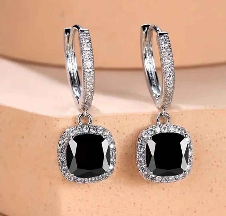 Серьги с кубическим цирконием