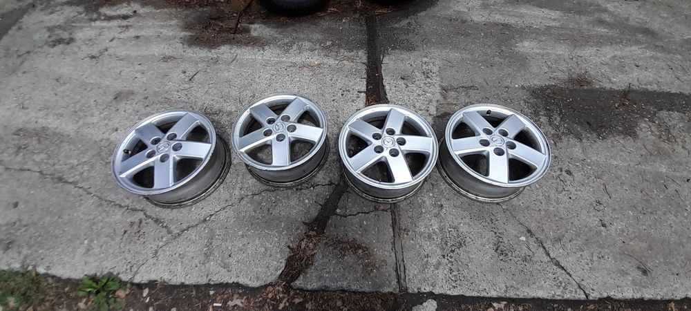 Felgi Alufelgi 16 cali Mazda Kia Mitsubishi Toyota 5x114.3 J16X6JJ