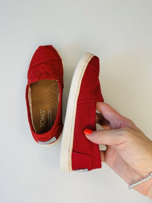 Червоні дитячі кеди сліпони toms 31 розміру