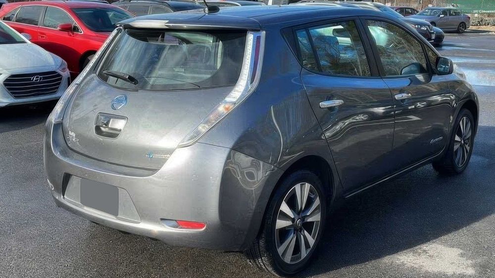 Nissan Leaf      2016