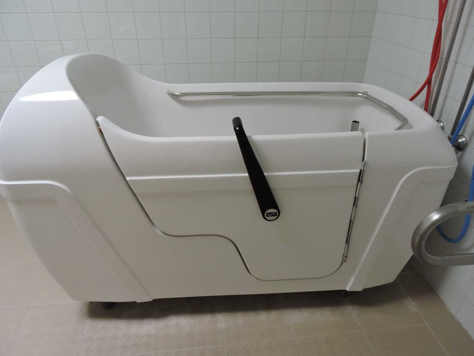 Banheira hidromassagem /estimulação