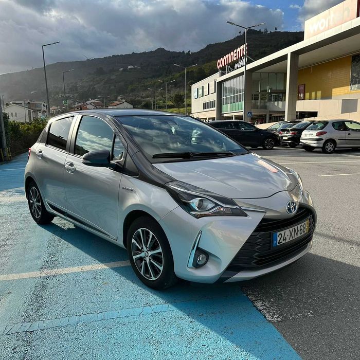 Toyota Yaris 1.5 Edição Especial 20 Anos automático 2019