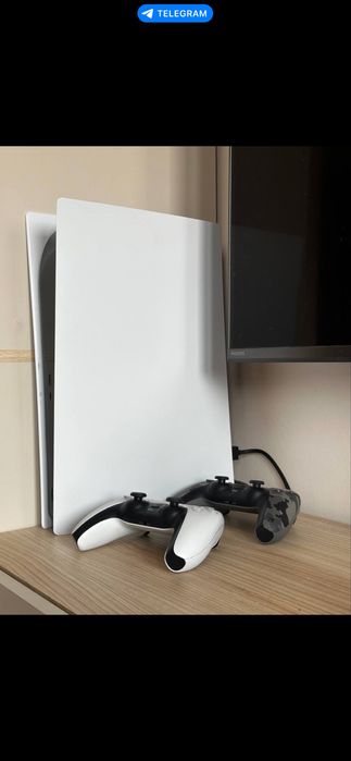 PS5 + 2 джостіки