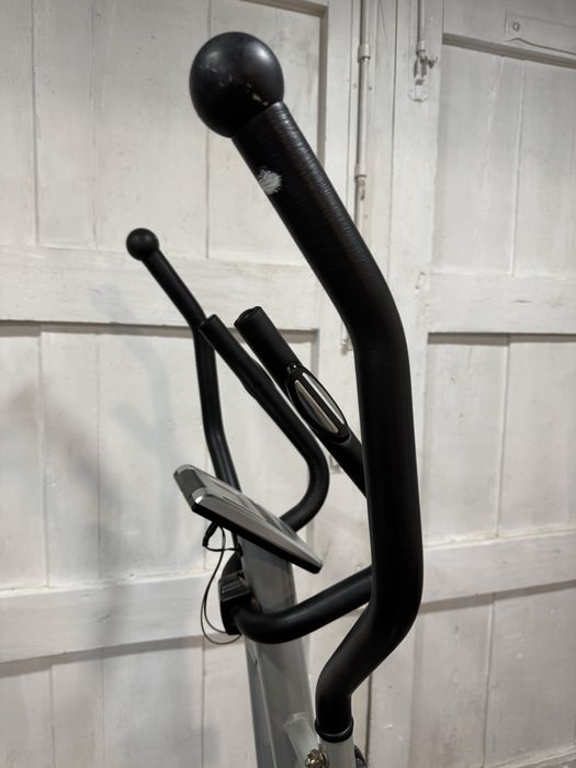 Máquina de exercício - BICICLETA ELÍPTICA437397588049940483