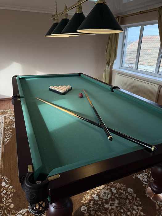 Бильярдный стол