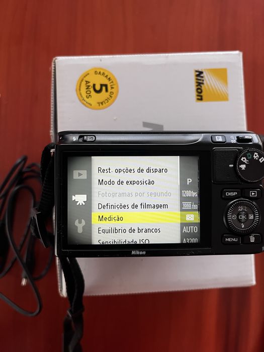 Câmera Nikon 1 J2 como nova