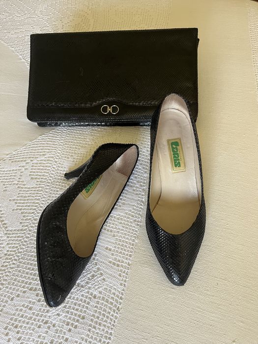 Sapatos tam 36 e bolsa em couro e pele