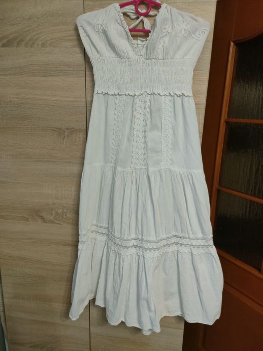 Biała sukienka na lato