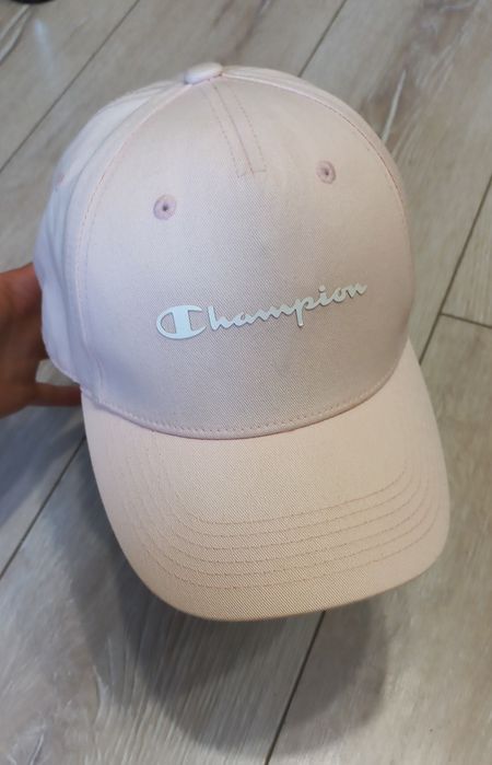 Жіноча кепка Champion