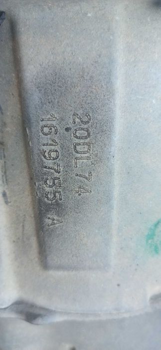 Caixa de Velocidades Peugeot 206 1.9D de 1999 a 2001 em bom estado