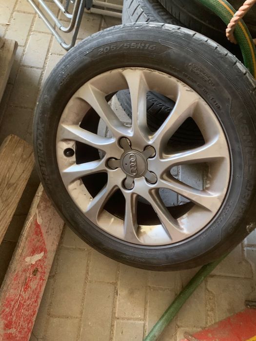 4 jantes  + 4 pneus 205 55 R16