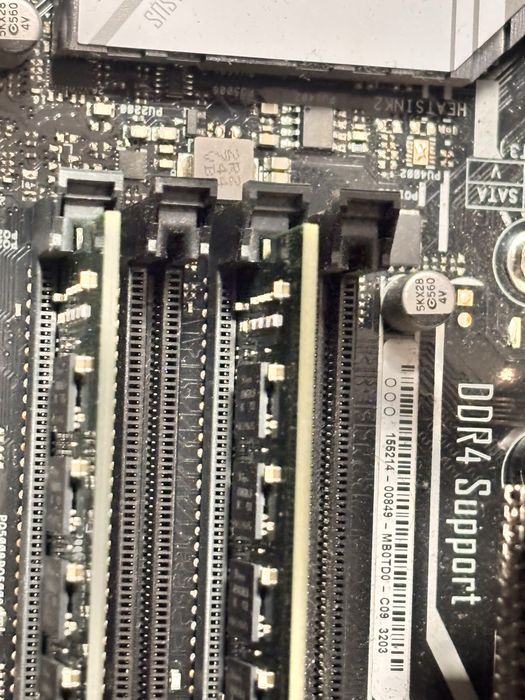 Komputer ASUS Bluechip – Ryzen 7 / 32 GB RAM / GTX 1050 Ti