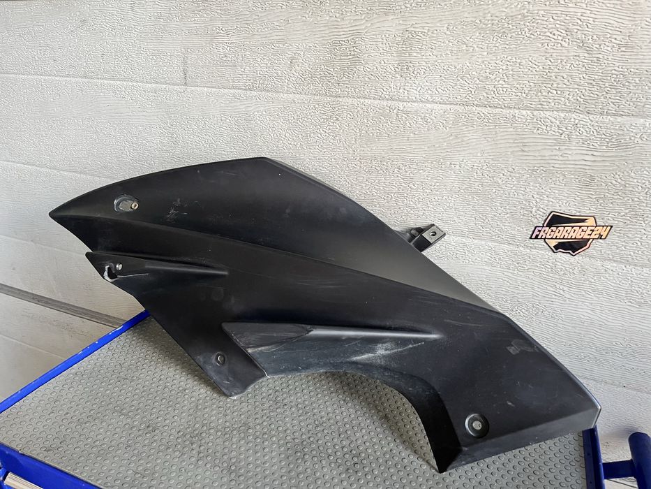 Lewy boczek owiewka osłona pług yamaha yzf r 125 lewa
