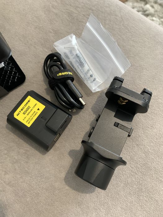 Lanterna tatica NOVO com 2000 Lumens