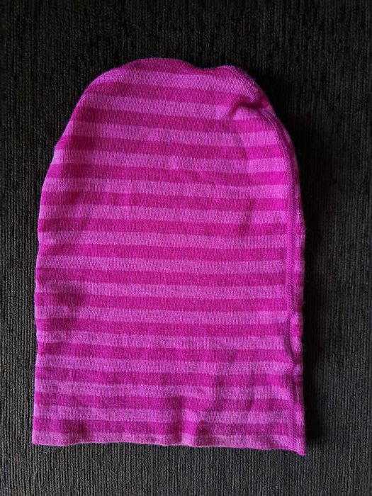 Czapka 100% wełna merino stan bardzo dobry