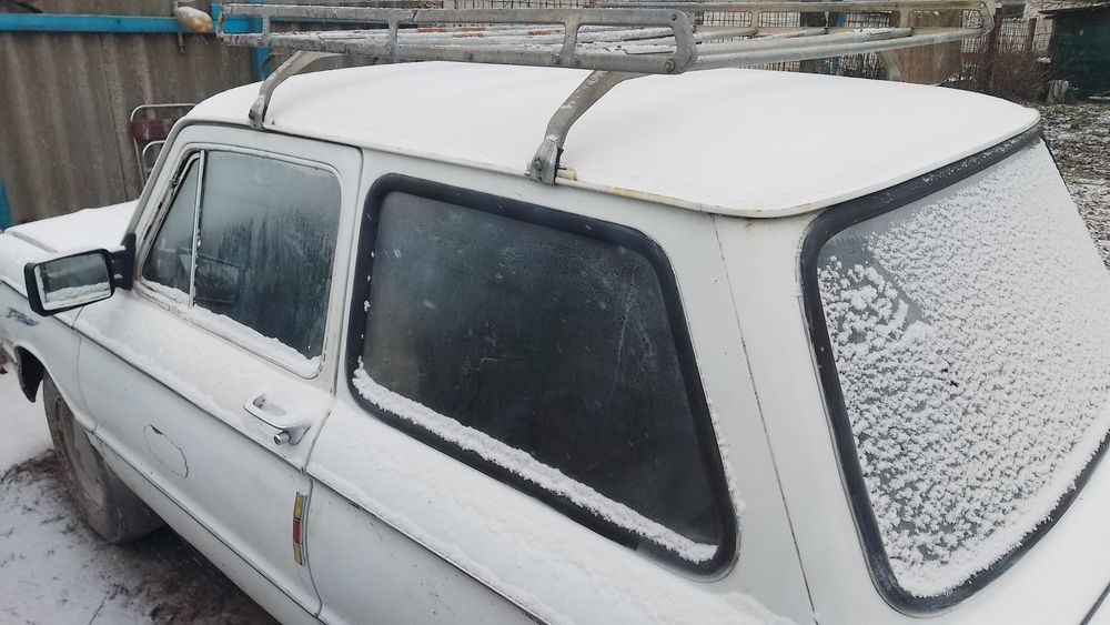 Продам автомобіль запорожець на полном ходу
