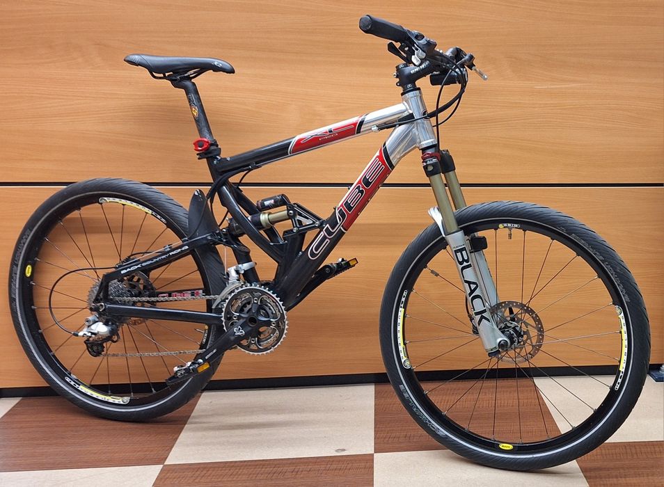 Bicicleta MTB CUBE