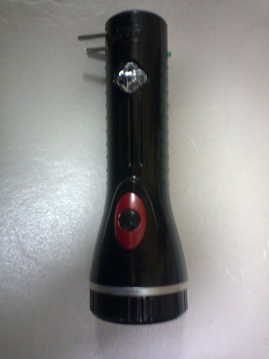 РАСПРОДАЖА НОВЫЕ светодиодные аккамуляторные фонарики заряд  сеть 220