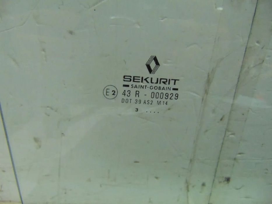 Renault Trafic vidros/Quartela usado em bom estado