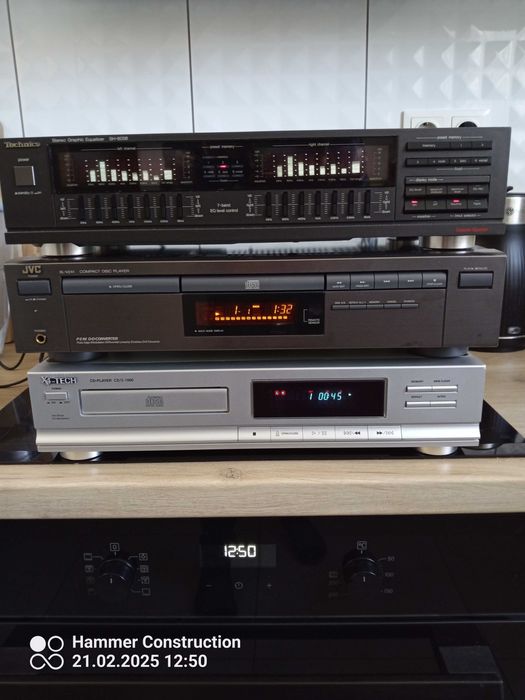 Sprzedam Super CD X4-TECH  S-1000 z oryg. pilotem.