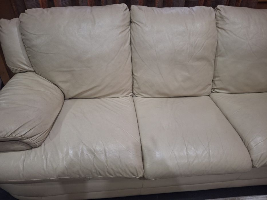 2 sofás pele genuína