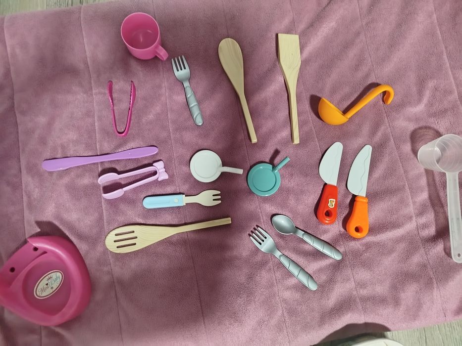 продається лот іграшок для дівчаток