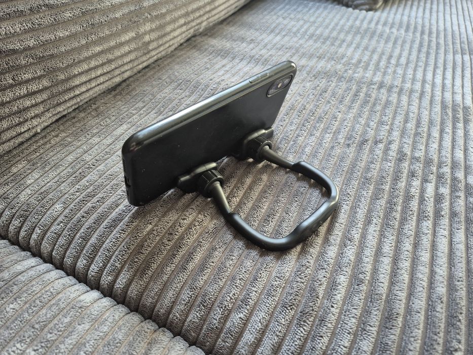 Uchwyt „Thumbs Up” pod telefon / tablet – czarny