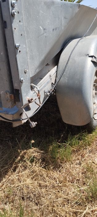 Atrelado dois eixos com suspensão chapa de fabricante