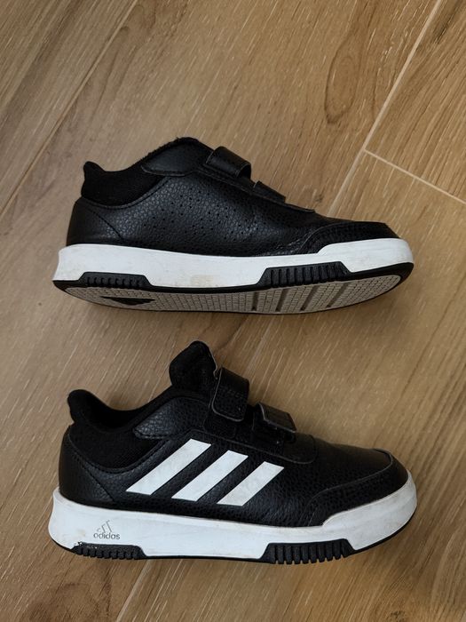 Кросівки Adidas для хлопчика 33 р