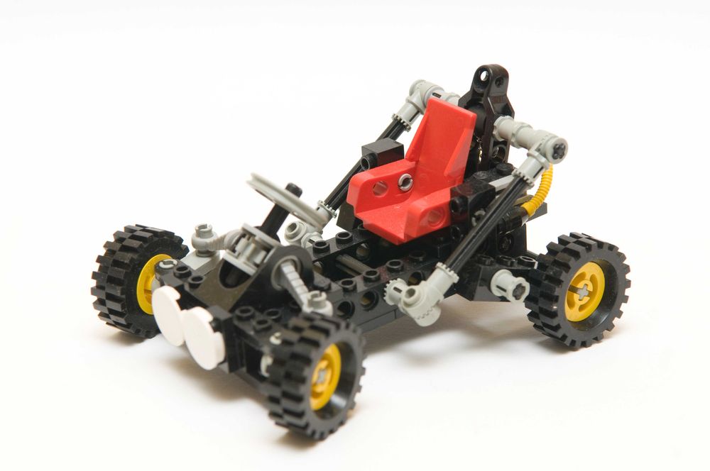 LEGO Technic 8832 - Roadster