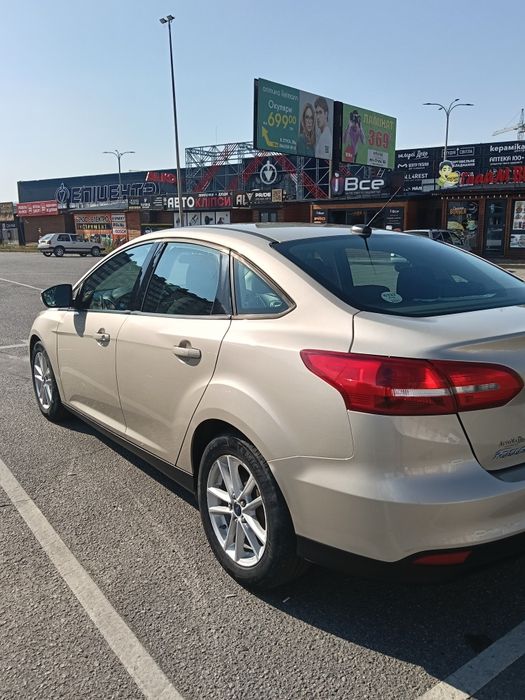 Ford Focus 2017 VIN 1FADP3F2XHL269937 фото оголошення 7 з 11