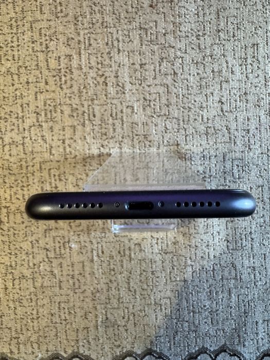 Iphohe 11 128 GB  АКБ 86% рідний стан супер