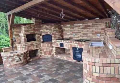 Grill murowany/Wędzarnia/ Piec do pizzy