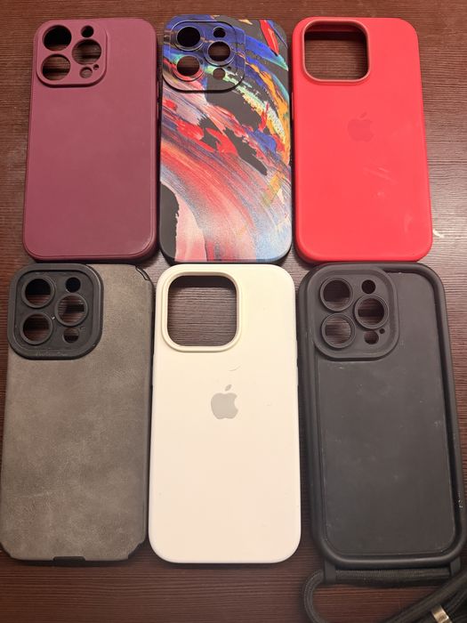 Продам Чехлы на 14 Pro Бу