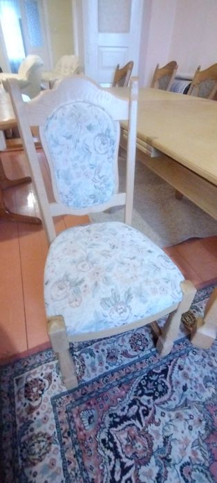 Продам стіл дубовий і крісла з Німеччини на-320см.