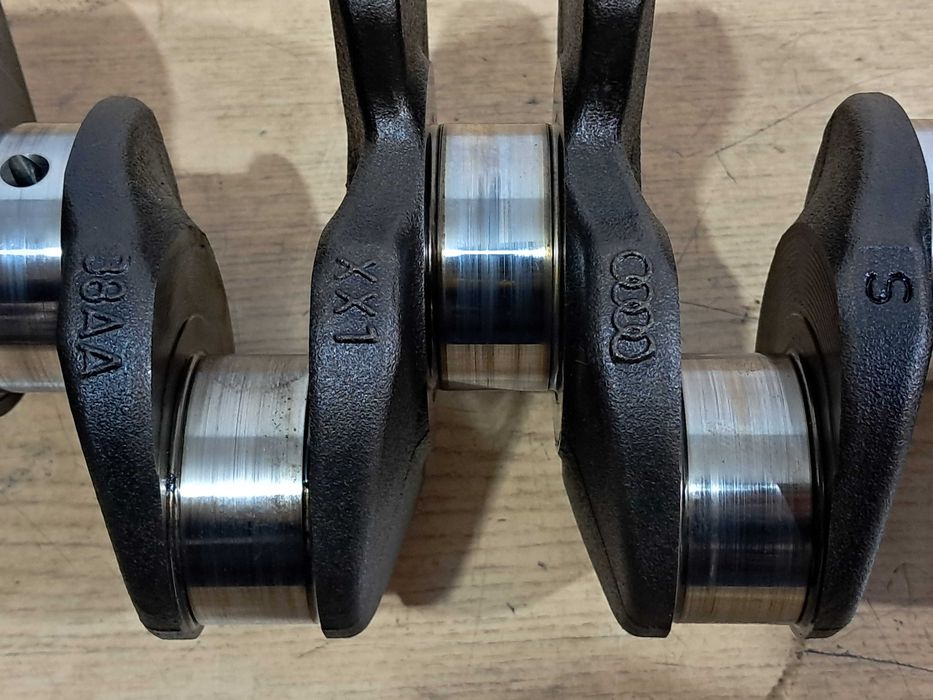 Wał korbowy 38AA 2.0 TDI CAHA AUDI A4 B8 A5 8T Q5 8R