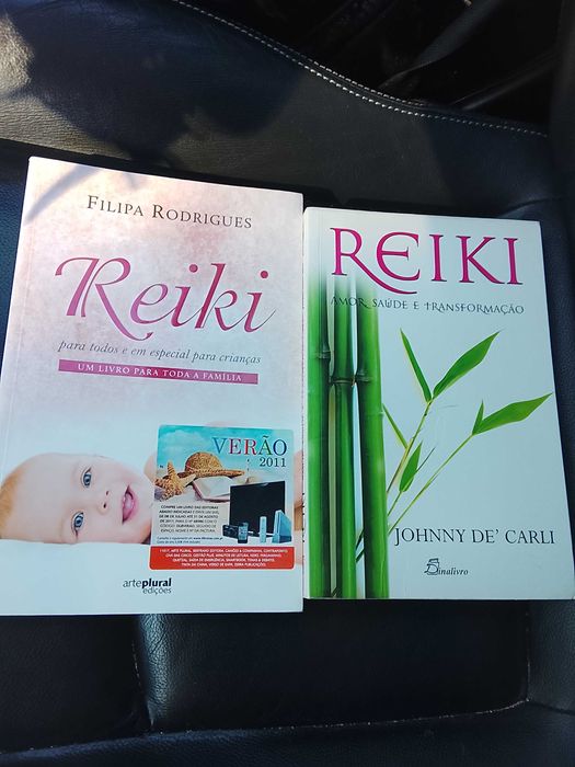 2 livros  de Reiki