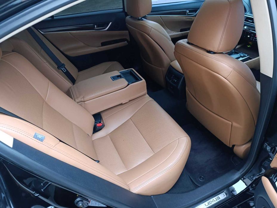 Lexus GS 350 2014 року 3.5 л. /бензин