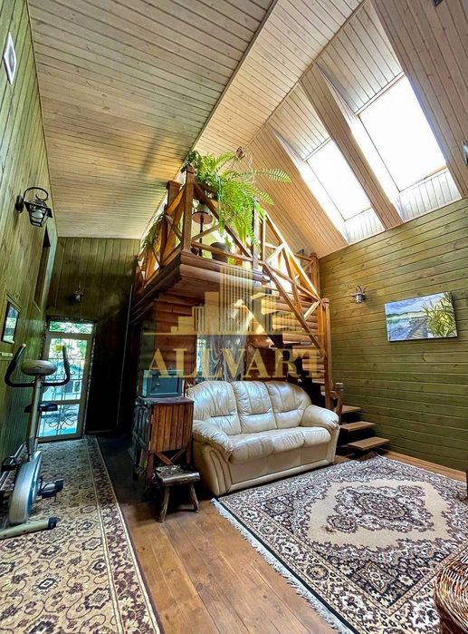 Продаж будинку на Оболоні, Оболонська набережна, метро Героїв Дніпра