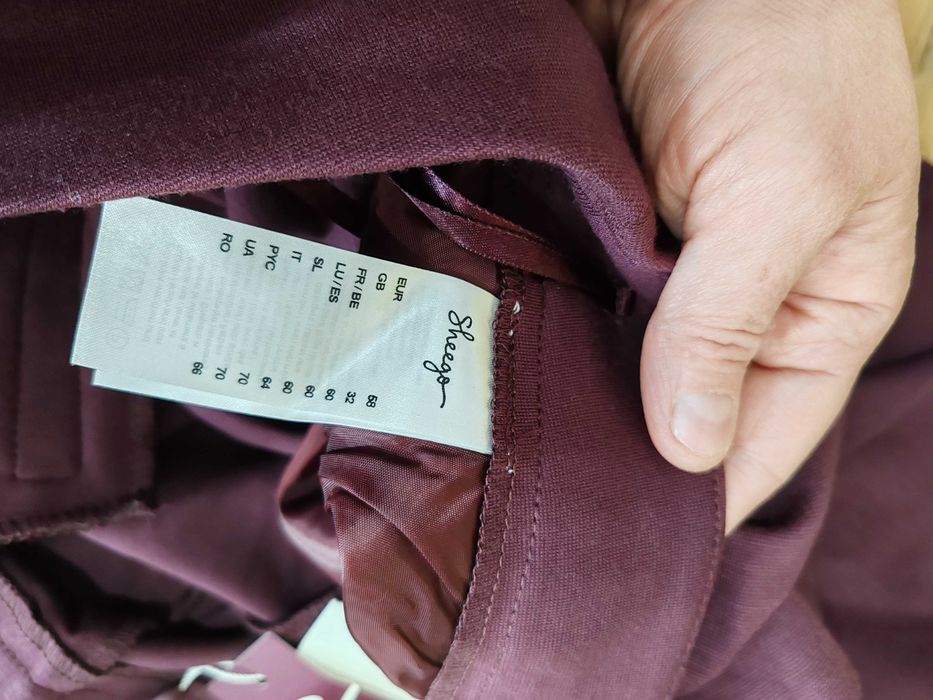 Nowe świetne buraczkowe spodnie a'la dresowe Sheego rozmiar 58