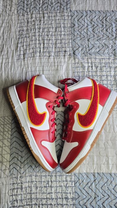Nike dunk university red