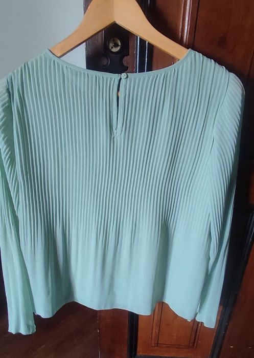 Blusa verde água Stradivarius