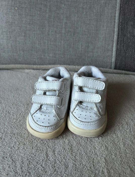 Buty buciki sportowe nike 17